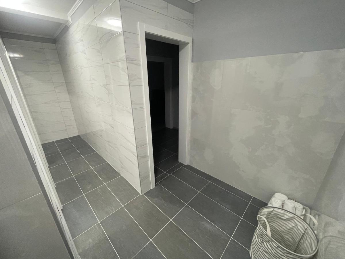 Apartmani Franciska 亚伊采 外观 照片
